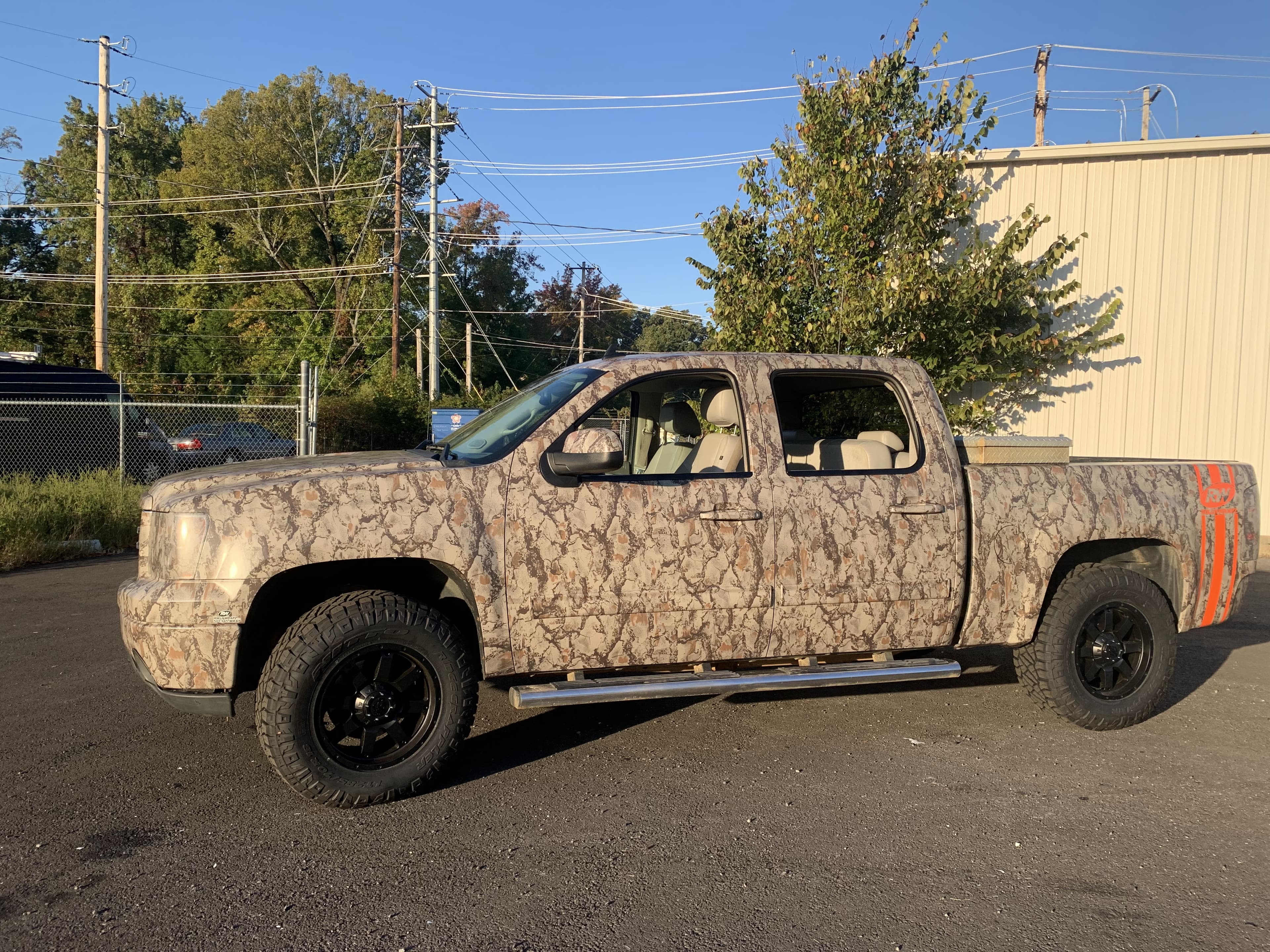 GMC Sierra — Camo & Orange Stripes
